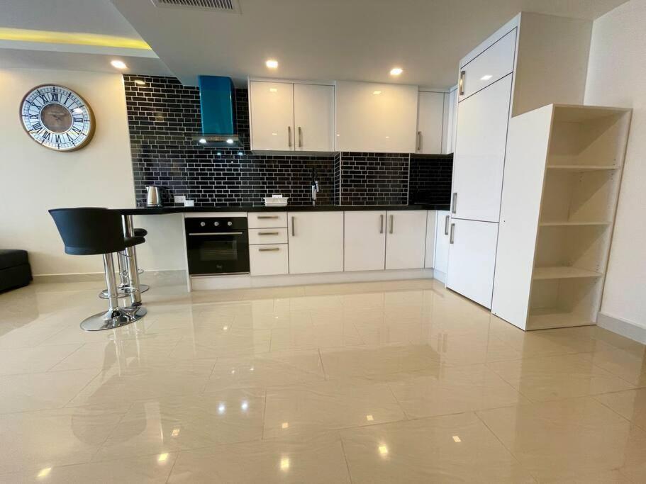 Large Luxury, Pool View, Grand Avenue, Pattaya - 202 Apartment Bagian luar foto